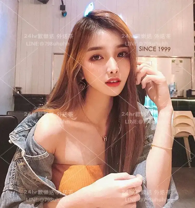 金門約砲 Charlotte