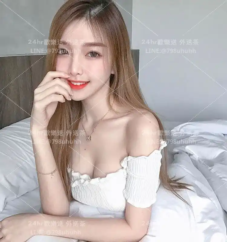 金門約砲 Charlotte